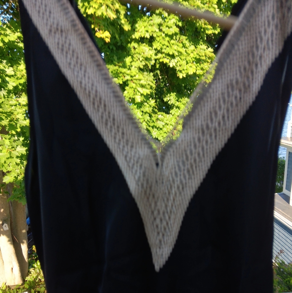 Cute skort mini with macrame v neck